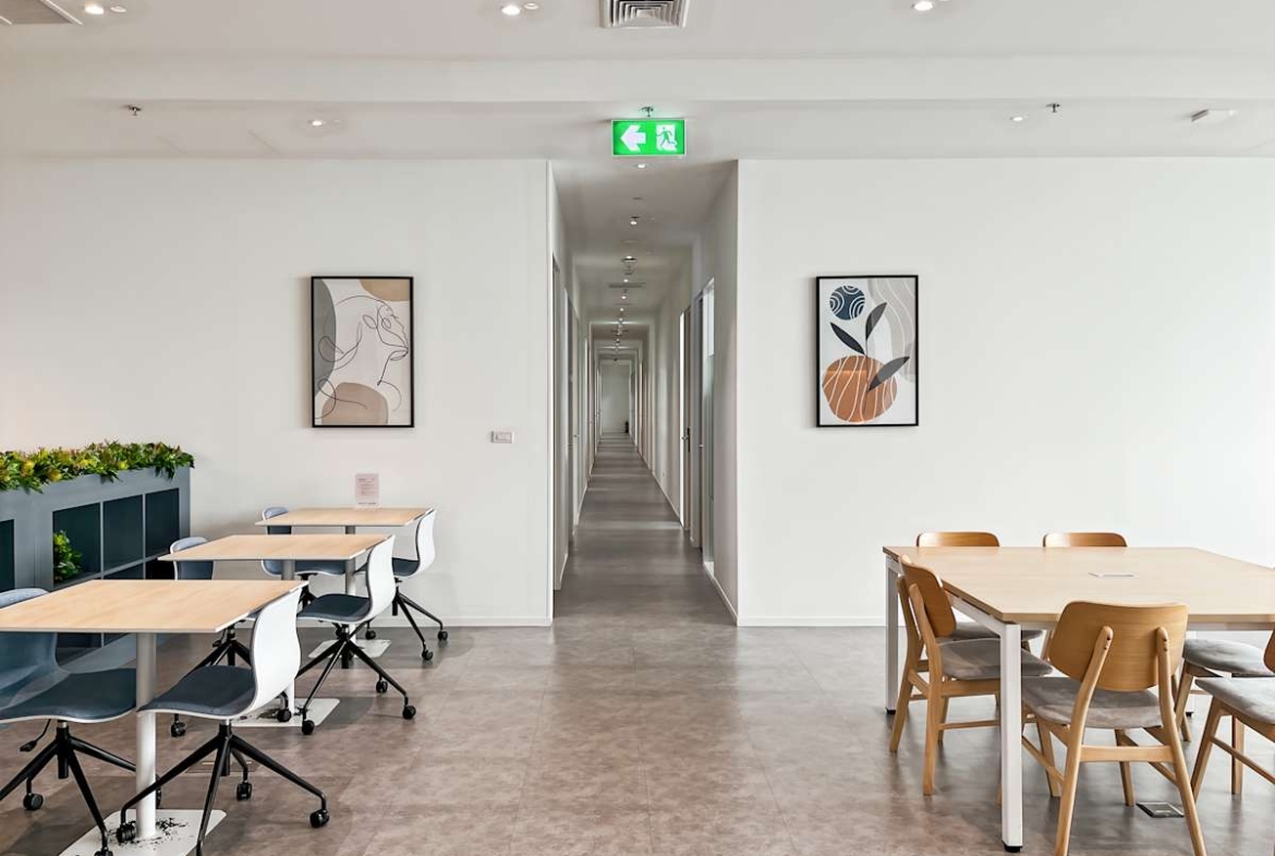 Regus (IWG) WHA Tower Samutprakarn