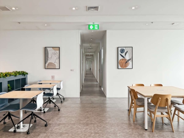 Regus (IWG) WHA Tower Samutprakarn