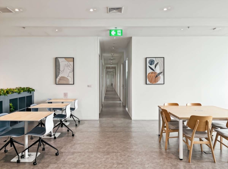 Regus (IWG) WHA Tower Samutprakarn