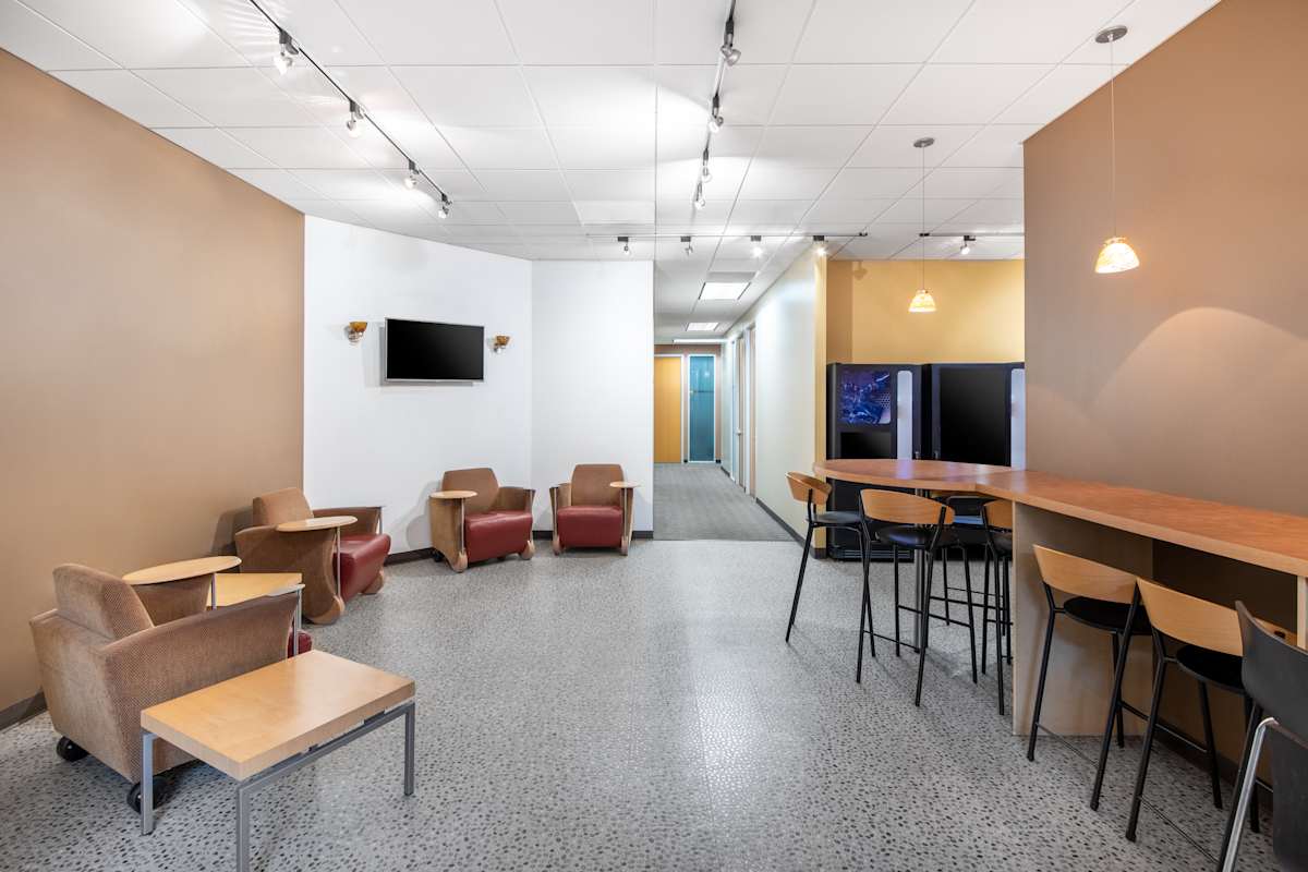 Waterside Center City of Ontario Regus (IWG) Waterside Center City of Ontario