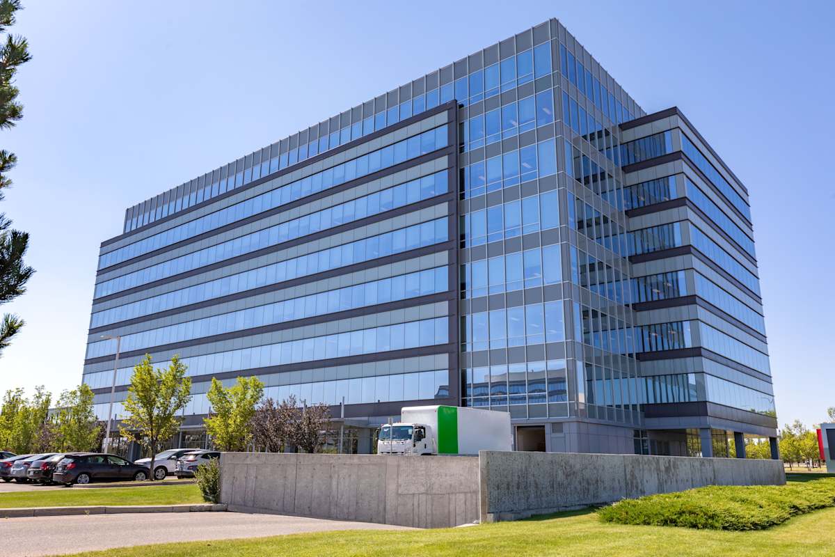 Regus (IWG) WestMount Corporate Campus Calgary