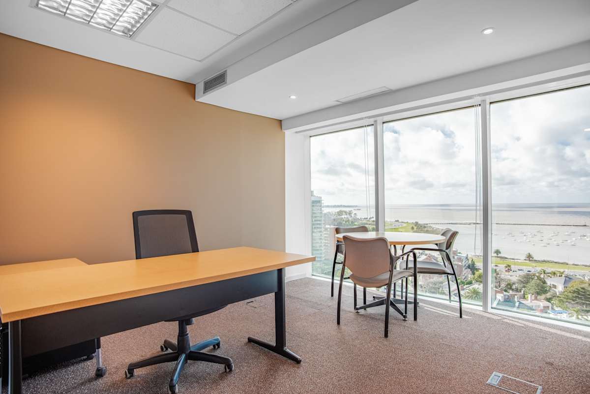 Regus (IWG) World Trade Centre Montevideo Montevideo