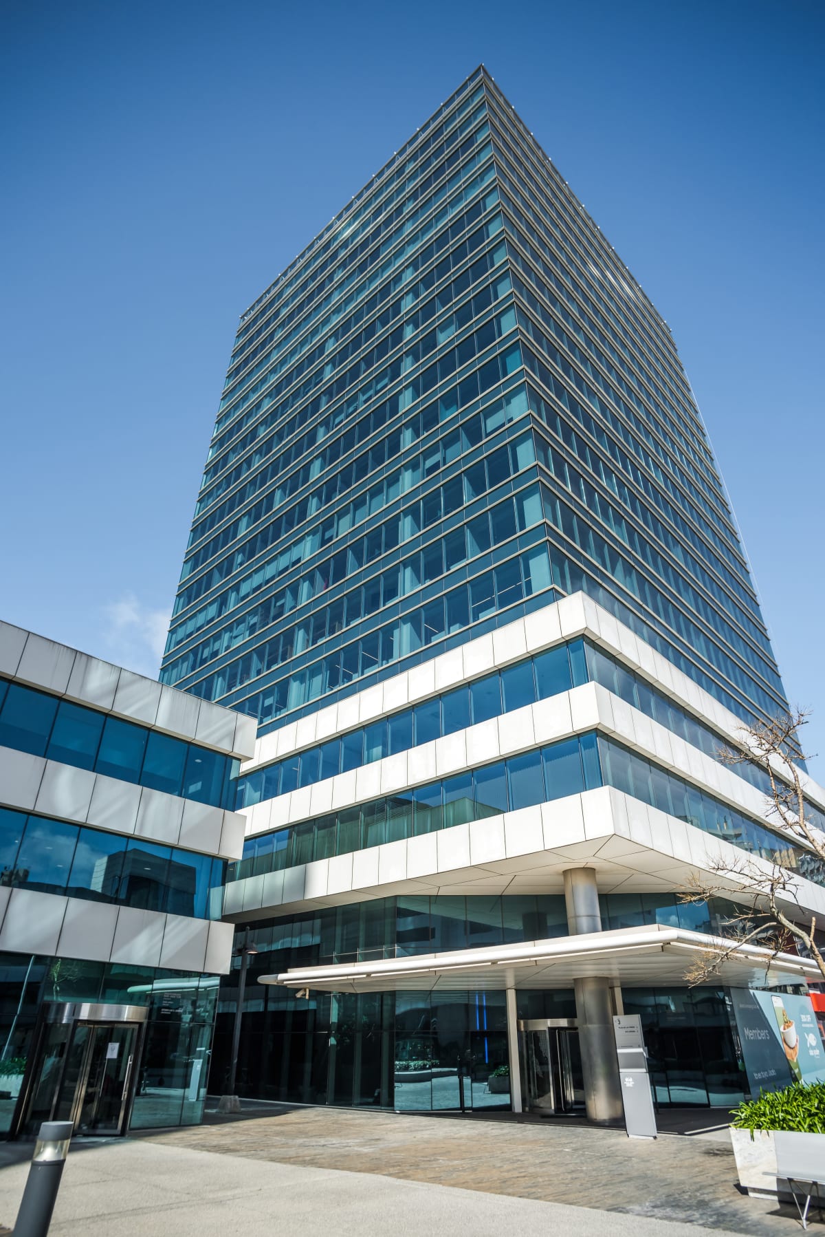 Regus (IWG) World Trade Centre Montevideo Montevideo