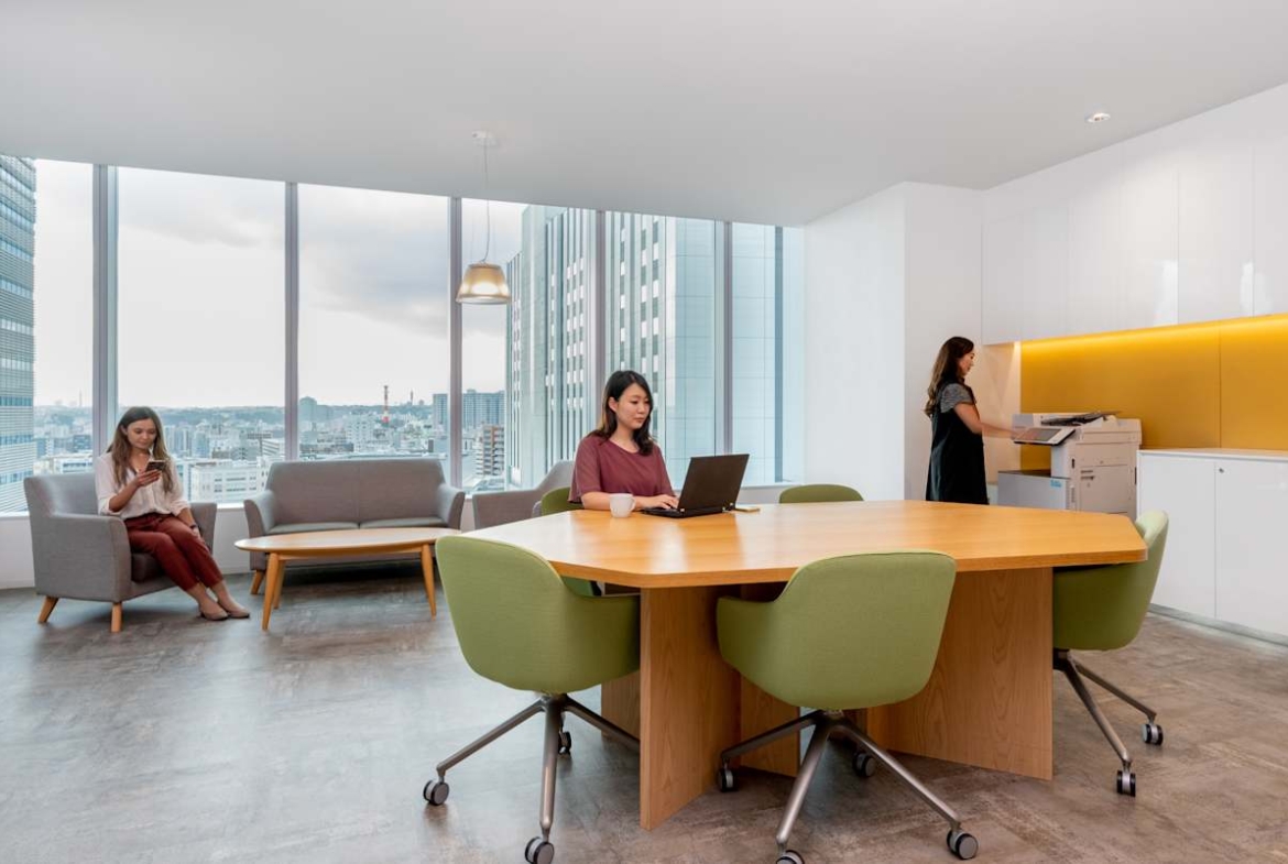 Regus (IWG) Yokohama Blue Avenue Yokohama