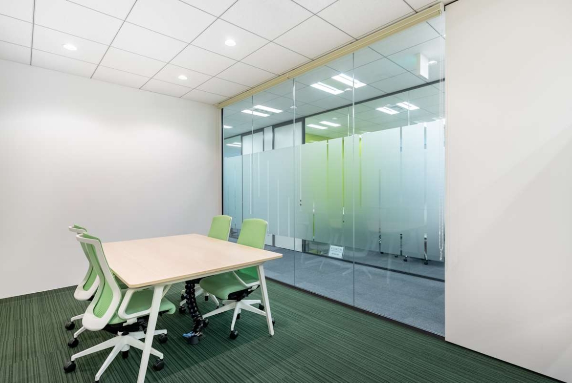 Regus (IWG) Yokohama Blue Avenue Yokohama