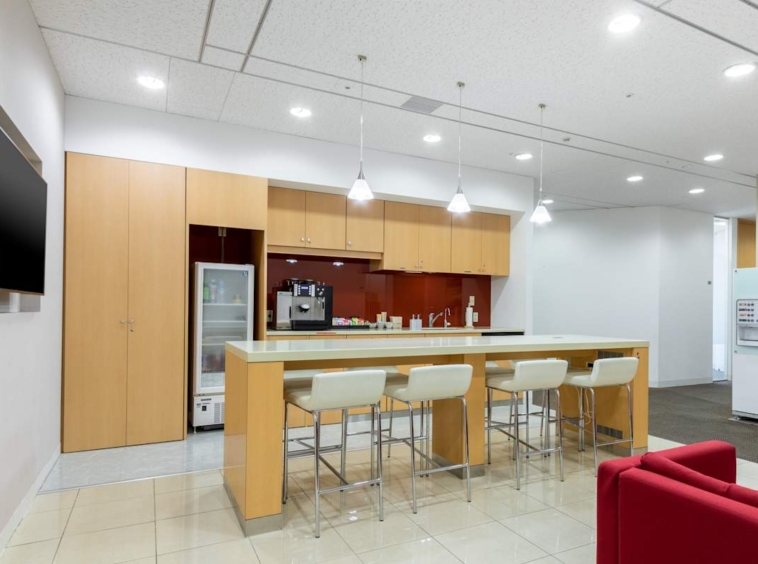 Regus (IWG) Yokohama Landmark Tower Yokohama