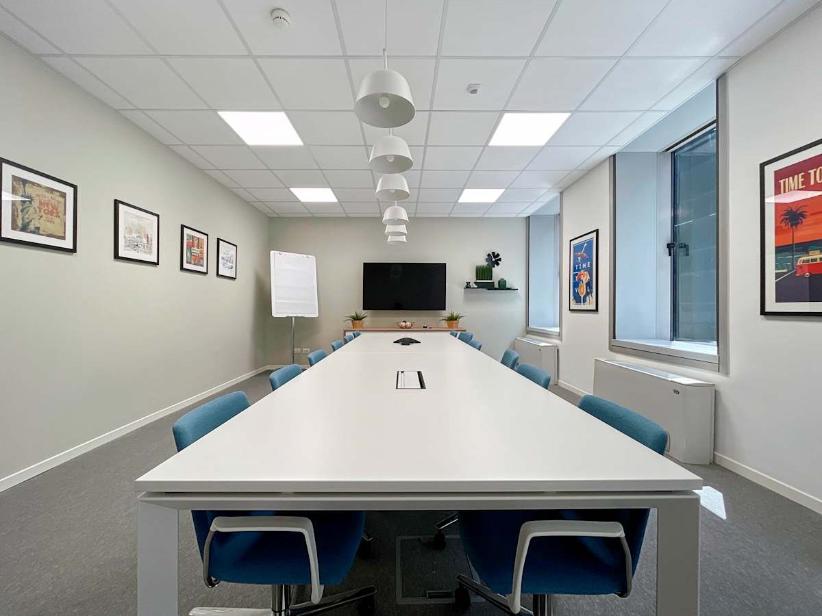 Regus (IWG) via Porzio Napoli