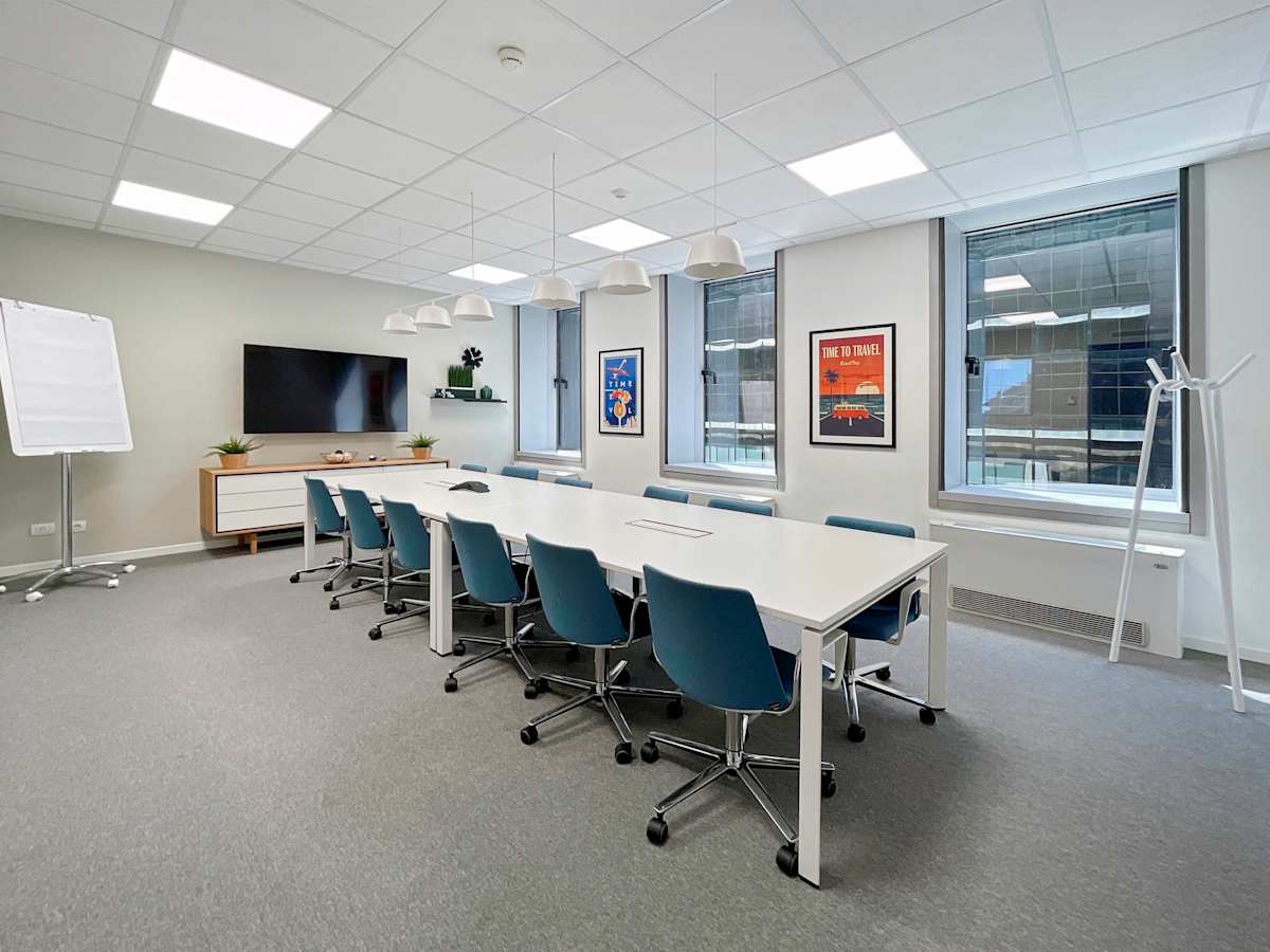 Regus (IWG) via Porzio Napoli